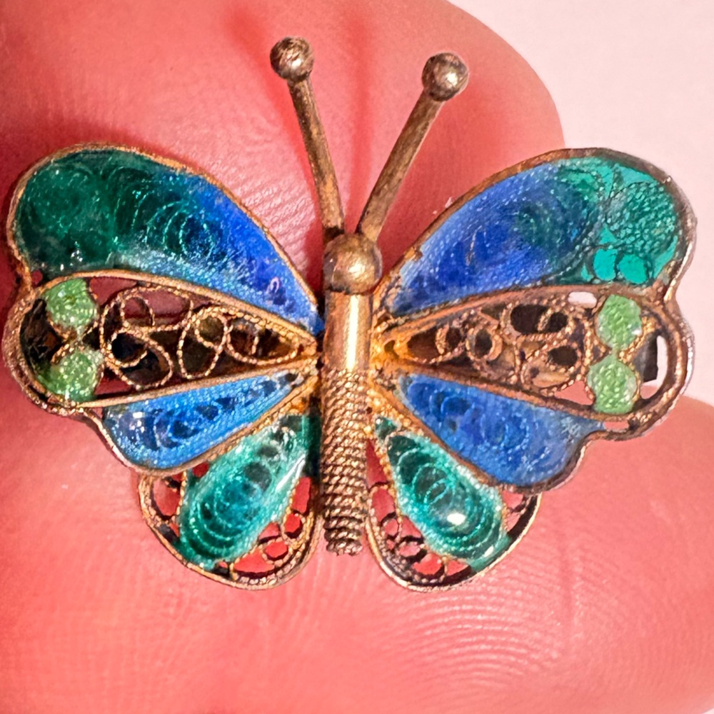 Elegant Butterfly signed 800 Brooch in Blue and Green